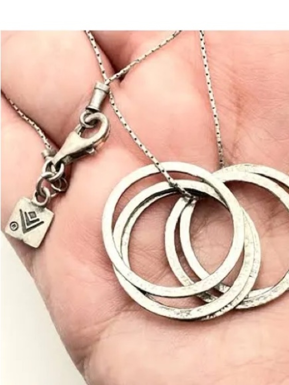 Silpada Sterling Silver 5 Circles Interlock Pendant Necklace #N1534 Retired